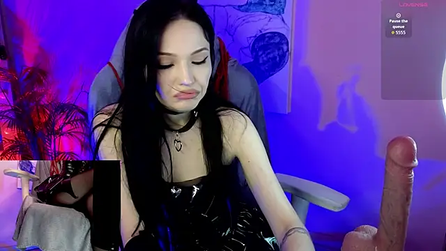 SharpSilence Chat XXX in diretta