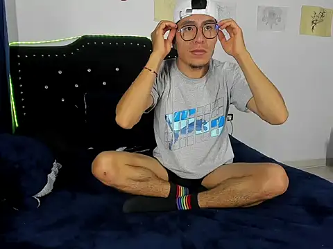 Show modela Ji_Won_boys na web-kameri