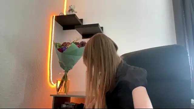 Živý XXX chat SunnyStrike