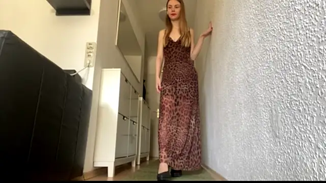 SunnyStrike Adlı Modelin Canlı XXX Sohbeti