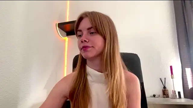 SunnyStrike Chat XXX in diretta