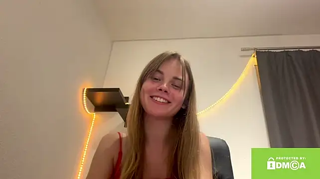 SunnyStrike Live XXX Chat