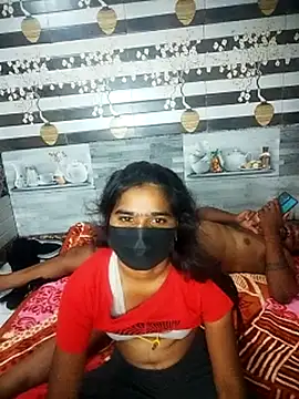 הופעת וובקאם של Tamil_555_Couples