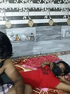 Show de webcam de Tamil_555_Couples