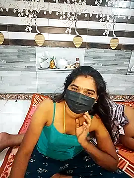 Tamil_555_Couples: διαδικτυακό σόου στην κάμερα