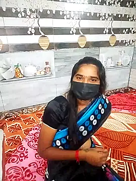 הופעת וובקאם של Tamil_555_Couples