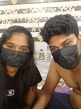 Tamil_555_Couples: διαδικτυακό σόου στην κάμερα