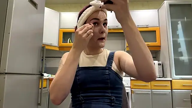 צ'אט XXX בשידור חי של IrmgardCam