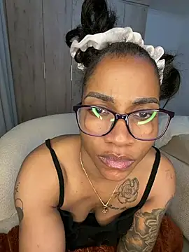 Milkypucy 网络视讯表演