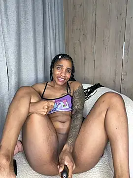 Milkypucy Adlı Modelin Web Kamerası Şovu