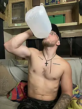 dilf_96 Show in webcam