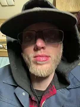 Silusgrai webkamerás műsora