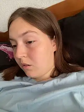 SweetyCute7 Adlı Modelin Canlı XXX Sohbeti