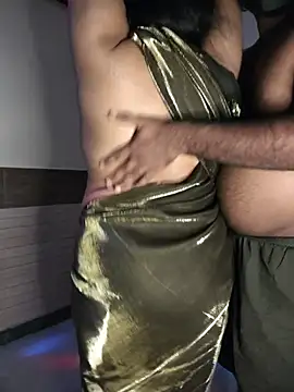 Fantacycouples Show in webcam