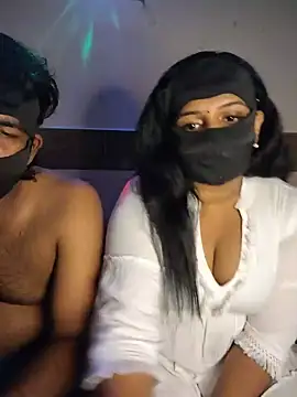 Fantacycouples Show in webcam