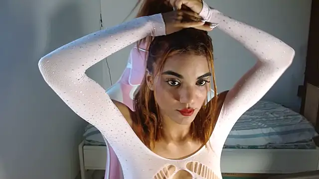 Raya_velvet's Webcam Show