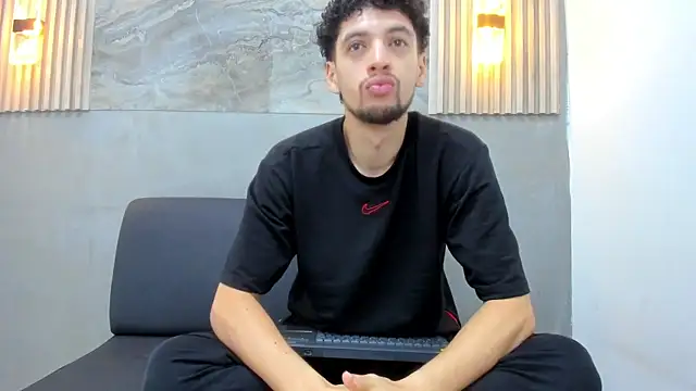 LUCA_GREEND webkamerás műsora