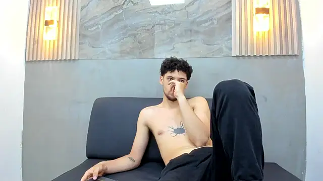 LUCA_GREEND Webcam-Show