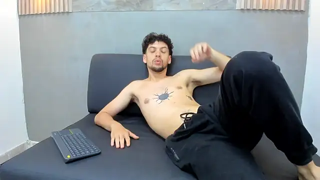 LUCA_GREEND Webcamshow