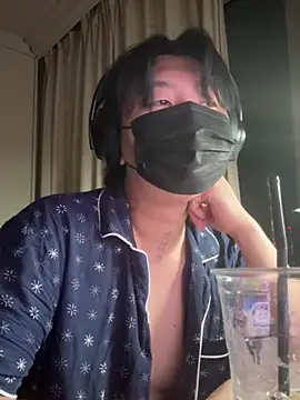 karuhikaru 网络视讯表演