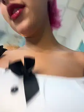 LiliSakuraXXX Adlı Modelin Web Kamerası Şovu