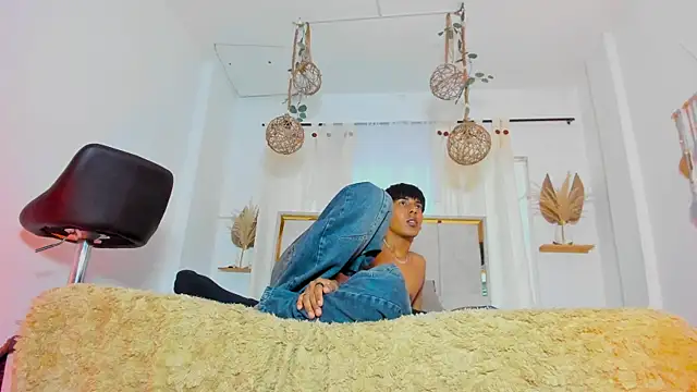 Ousuke_noirn Webbikameraesitys