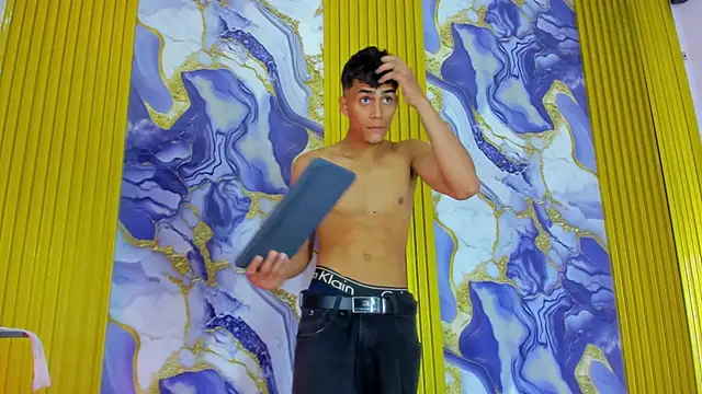 juanjo_bigcock20 Шоу с уебкамера