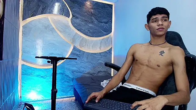 Show de sex_boy33_ na webcam
