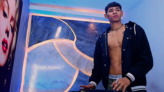 sex_boy33_ Adlı Modelin Web Kamerası Şovu