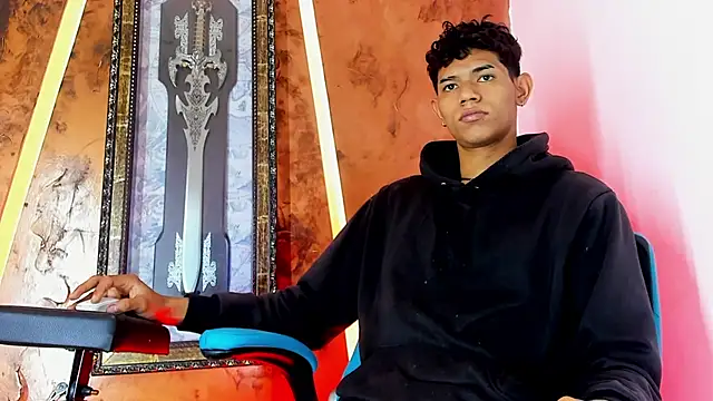 Show modela sex_boy33_ na web-kameri