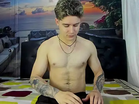 rayan_lynx's Webcam Show