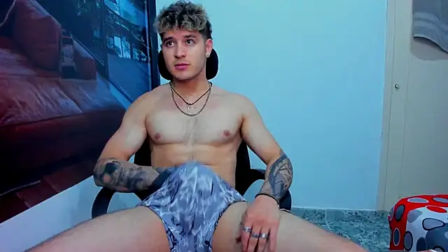 rayan_lynx's Webcam Show