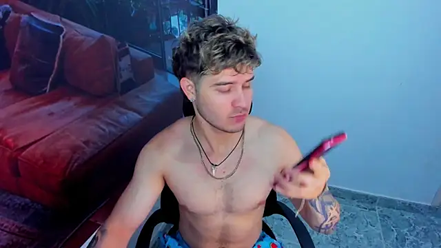 rayan_lynx's Webcam Show