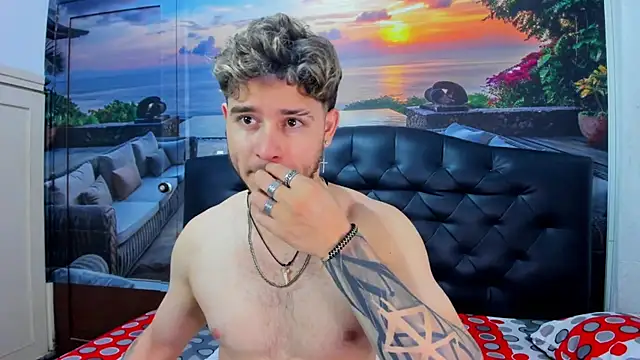 rayan_lynx's Webcam Show