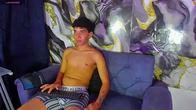 Webkamerová show efrain_boy