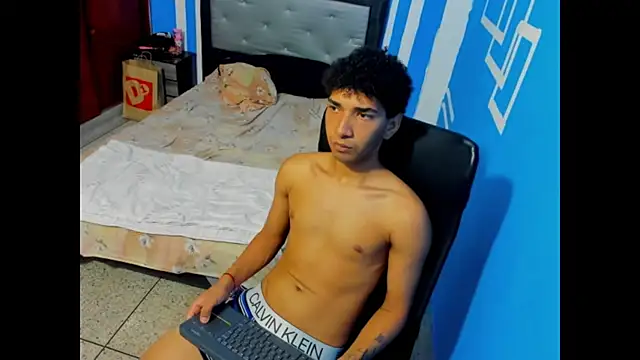 efrain_boy – webcam-show