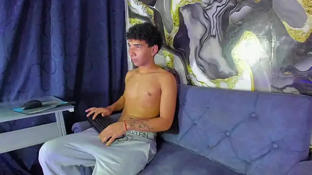 Webkamerová show efrain_boy