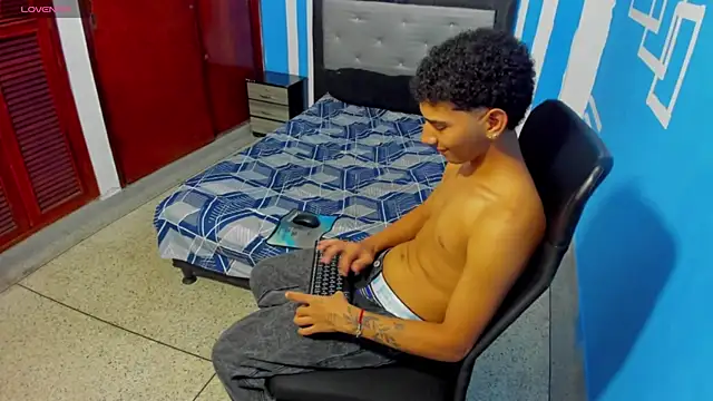 efrain_boy Webcam show