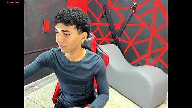 efrain_boy's Webcam Show