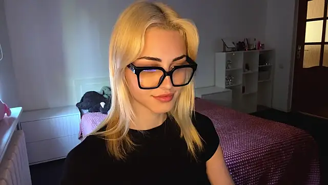 neweva_'s Webcam Show