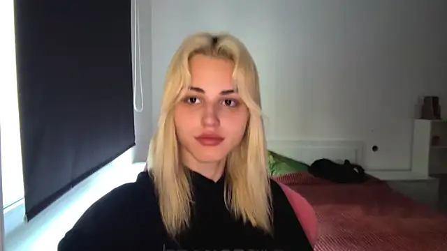 neweva_ – Live XXX-chat