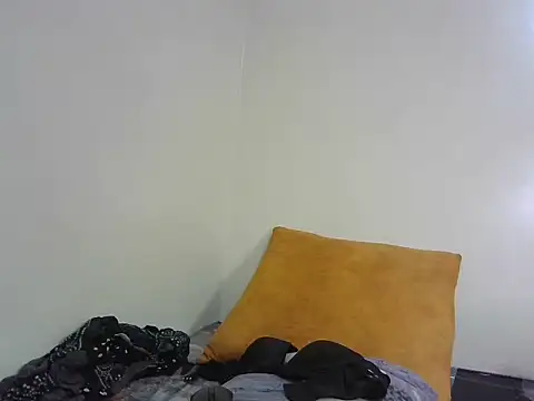sweet-ebony1 Adlı Modelin Canlı Sohbet Odası