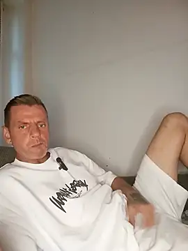 عرض كام Mitchellhro80