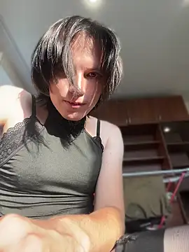 ZefirkaLife webcam show