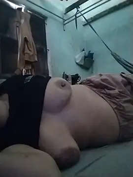 Lina_990 Show Webcam