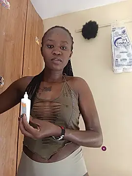 sweet_furahaa Adlı Modelin Canlı XXX Sohbeti