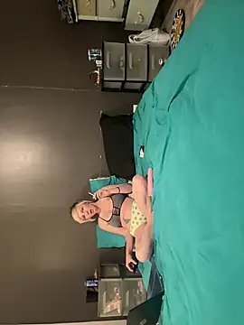 Mikes450: вебкам-шоу
