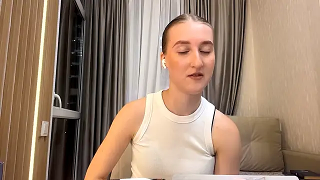 GainfulCoil – Naživo XXX chat
