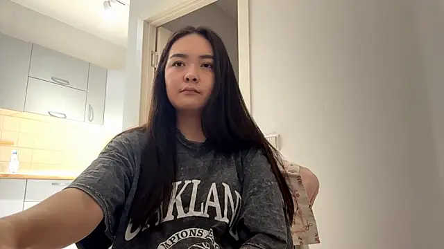 Chat +18 de GiuliaXan ao vivo