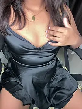 Vidhii004 লাইভ XXX চ্যাট